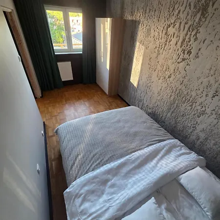 Modern Apartament-mieszkanie Przy Metrze Wola Faktura Vat